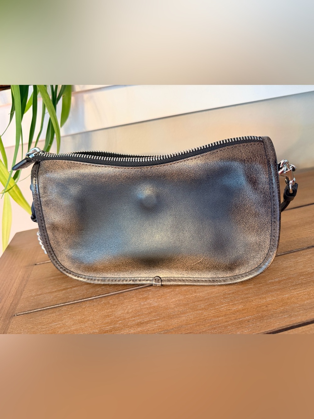 Coach Waverly - Loved Leather - Picture 5 of 8
